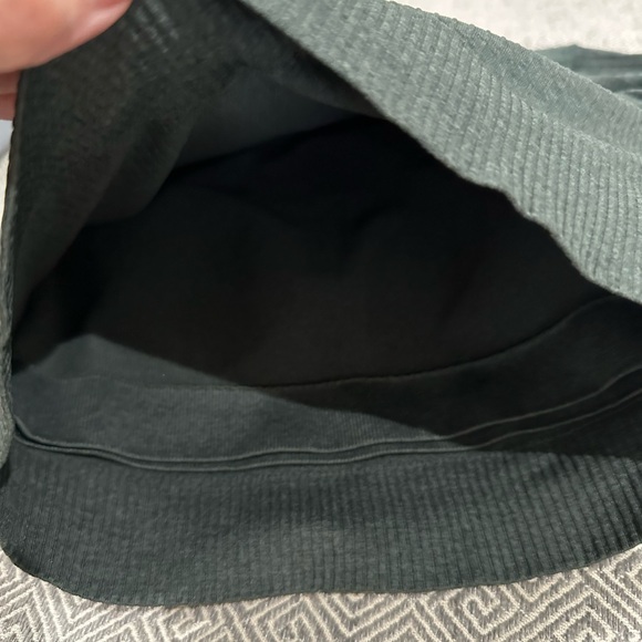 Lululemon crop top - Picture 4 of 4